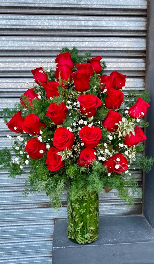 Boda de Plata - Jarron de 25 Rosas Rojas Importadas