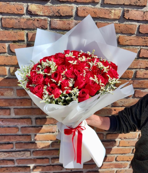 Ramo de 50 Rosas Rojas Nacionales